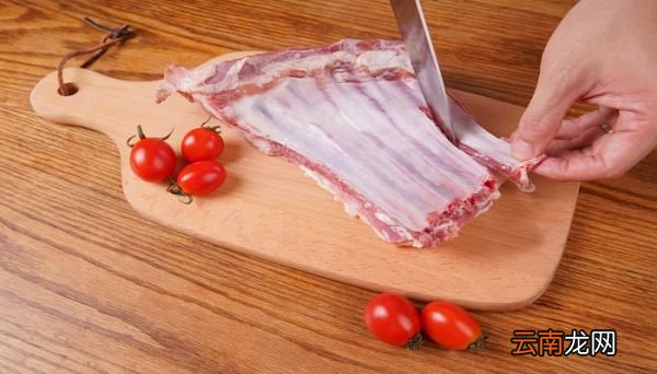 山羊肉和绵羊肉哪个膻味大 山羊肉和绵羊肉膻味哪个大