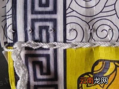 面粉袋子怎么拆线
