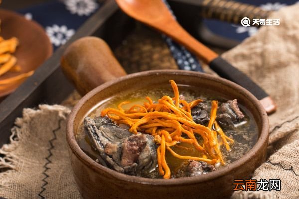 乌鸡冬瓜汤的功效 乌鸡冬瓜汤的功效与作用