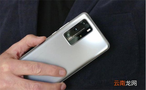 P40Pro后镜头自带膜吗