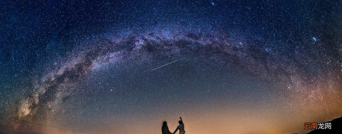 卧看牵牛织女星上句词是什么？