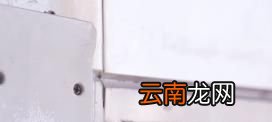 怎么去除玻璃胶