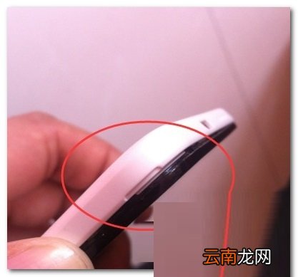 华为畅享5手机打开后盖的方法教程