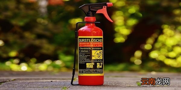 正确使用干粉灭火器 怎么使用干粉灭火器
