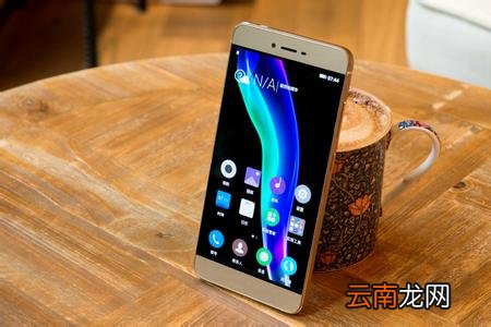 金立手机桌面主题壁纸的使用方法