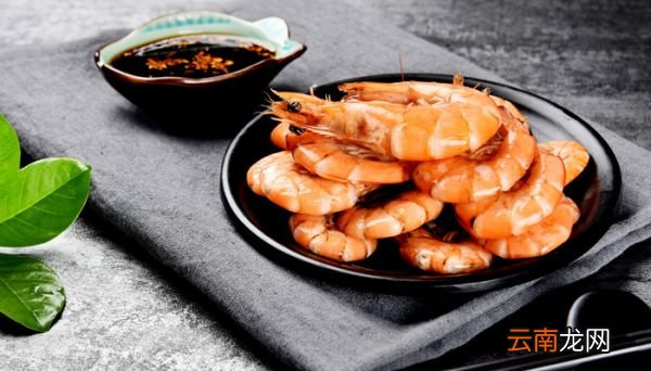 龙虾脑袋里面的那个黄可以吃吗 龙虾脑子里的黄能吃吗