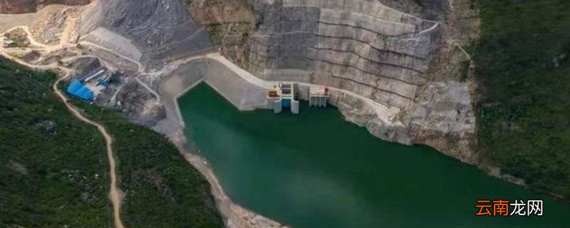 唐家山堰塞湖形成的原因是什么