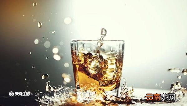 白兰地是什么酒 白兰地是红酒还是白酒