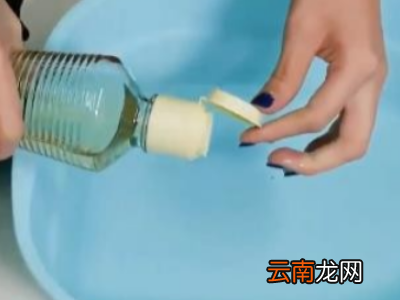 衣服漂白变色了怎么恢复