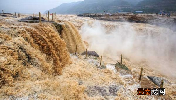黄河颂在语言上有什么特点 黄河颂的特点是什么