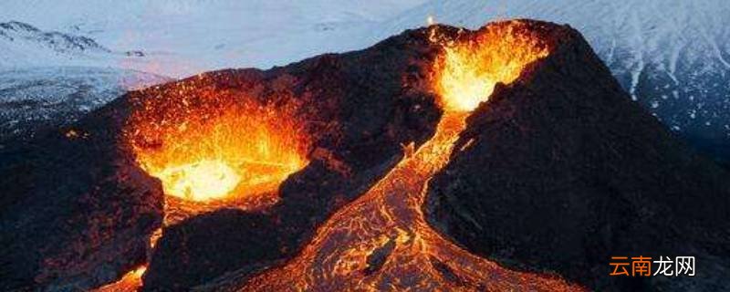 火山爆发是什么原因引起的